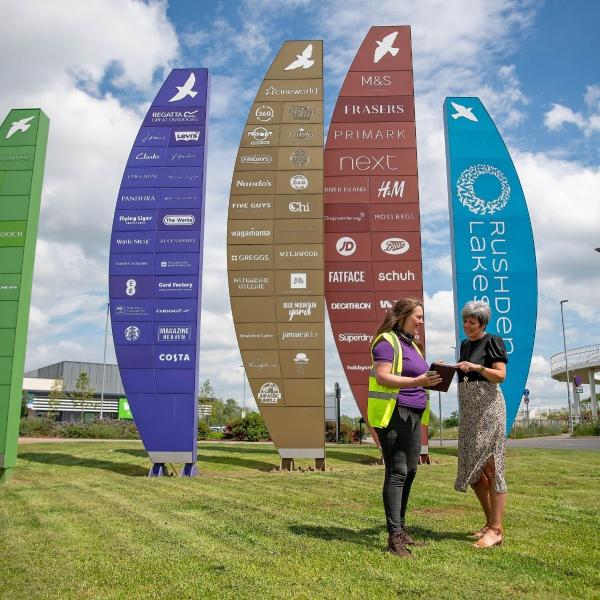 Rushden lakes signs.