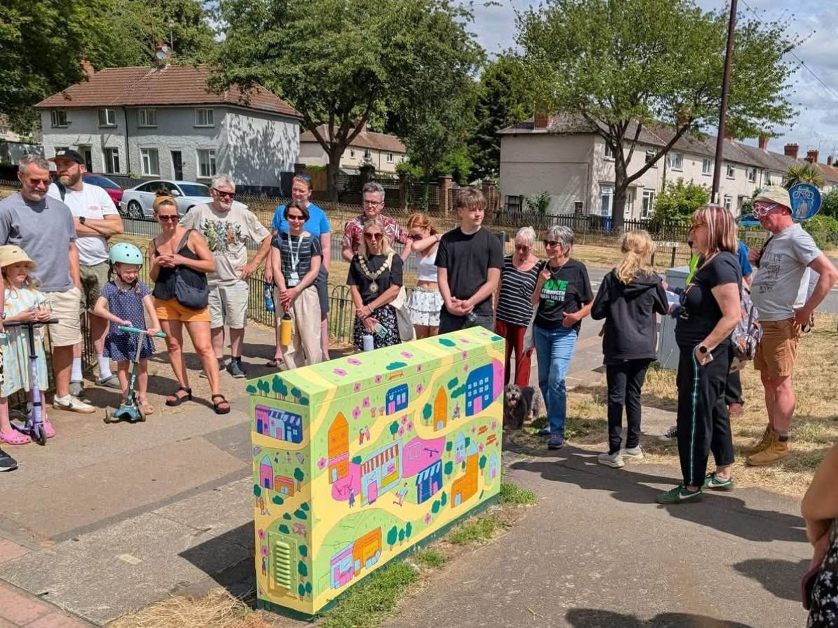 Art on the Route BT Box bottom Maple Road.